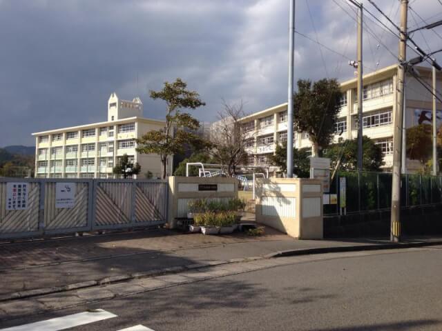 皇徳寺小学校